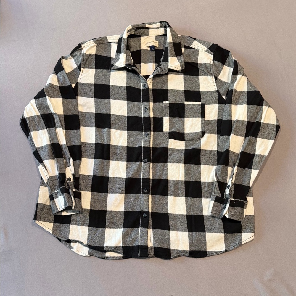 Women’s Universal Thread Flannel Button Down Shirt - SZ XL - Black Plaid EUC